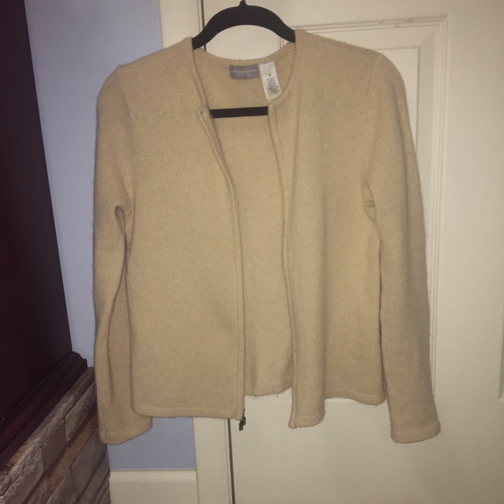 beige/tan cardigan